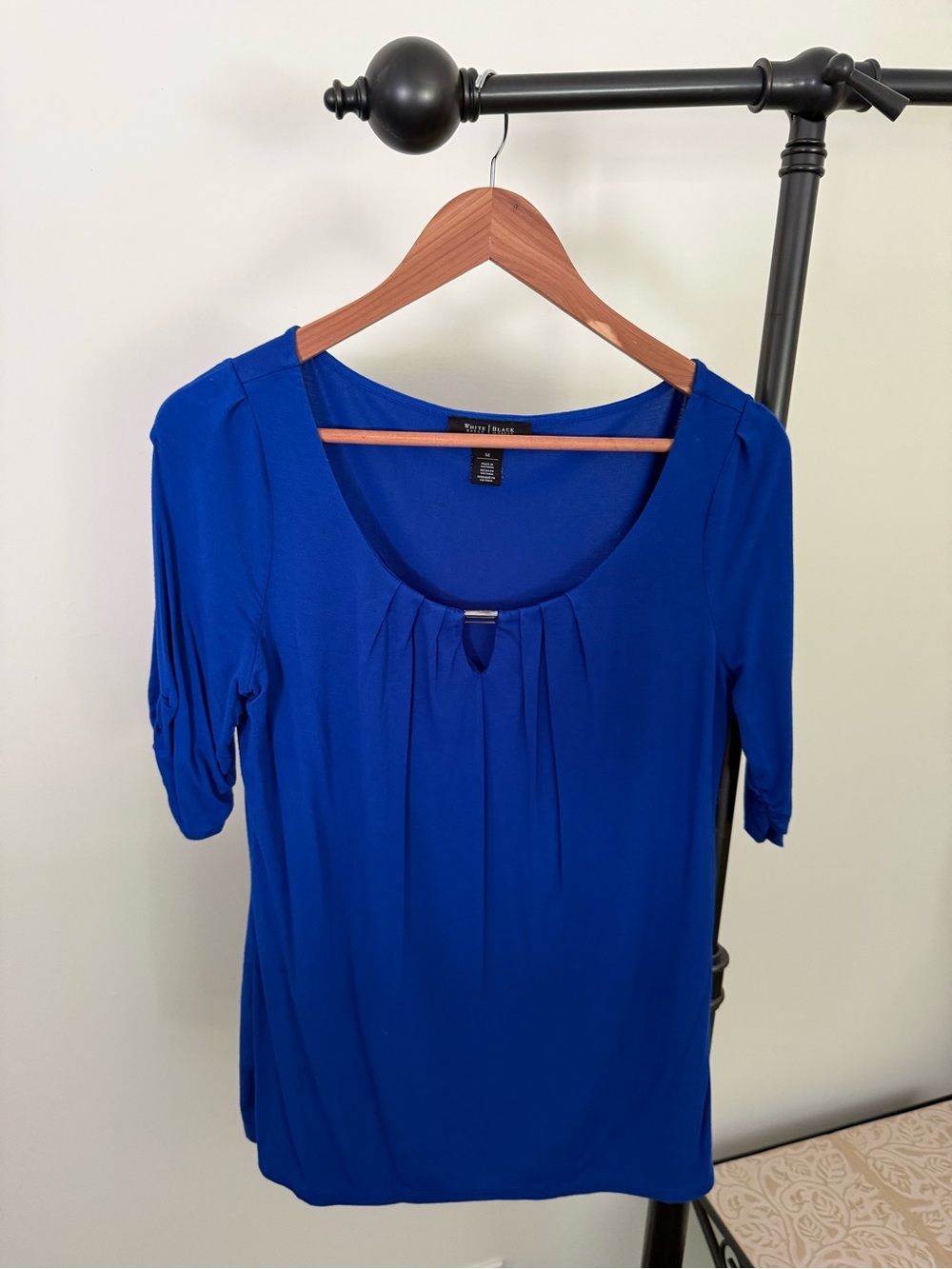 White House Black Market Women's Royal Blue Scoop Neck Pleated Top